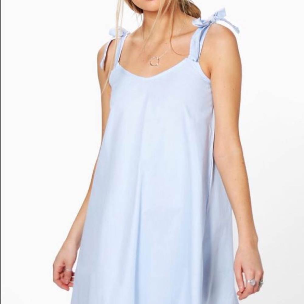 NWOT Boohoo Mini Shoulder Tie Dress